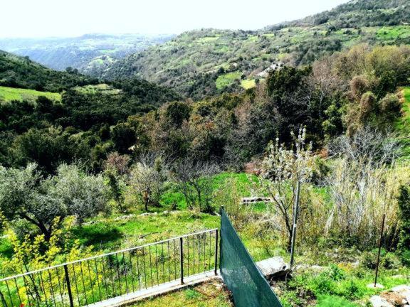 Ferula Romantica Mansarda Tra Fiumi E Montagne Sardegna Seùlo Екстериор снимка